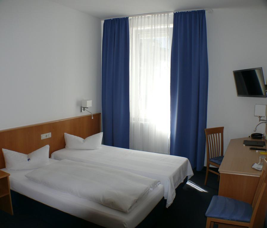 Hotel Garni - Haus Gemmer Coburg Oda fotoğraf